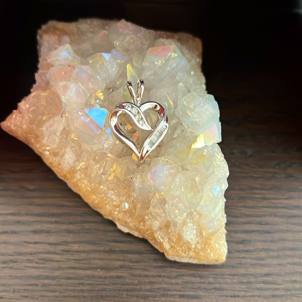 Vintage 10K White Gold with Diamonds TAJ Heart Pendant